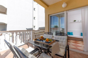 Appartement mit Balkon und Meerblick